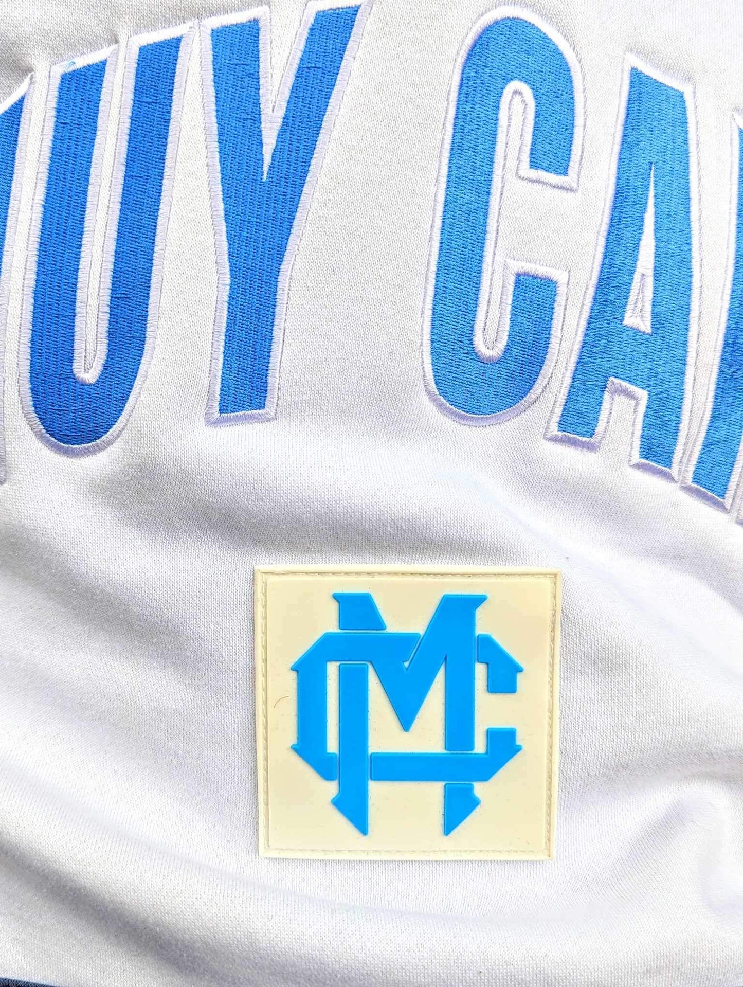 Baby Blue and White Crewneck - www.muycara.com